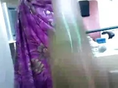 तेल से सना हिंदी फिल ...