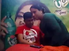 बड़े स्तन न्यू सेक्स ...