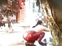 ओलिविया लॉरोच गड़बड़ ...
