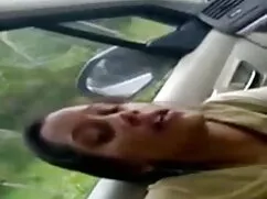 सुनहरे बालों वाली और ...