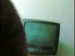 भतीजी ने स्नान में स ...