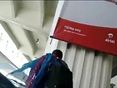 बालों वाली गुलाब बीव ...