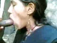 Pigtailed युवा busty ...